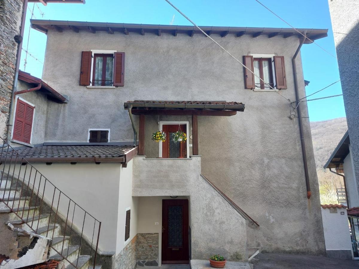 Casa Sassello - Appartamento Menta Dumenza Экстерьер фото